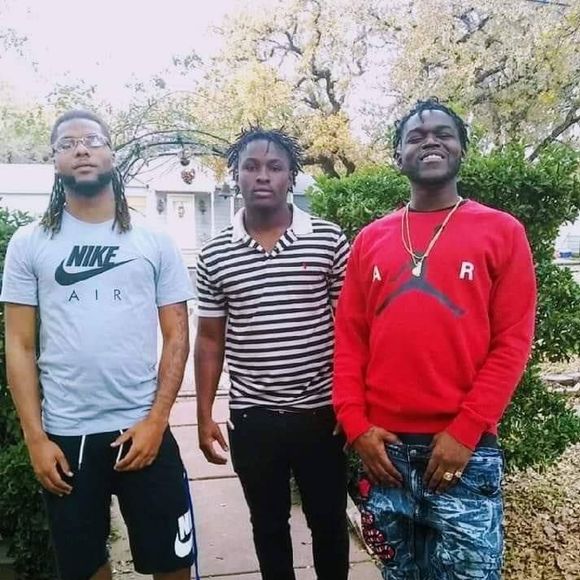 Meet your Posher, Tobias - Picture 1 of 1